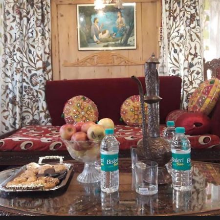 New Minar Group Of Houseboats Hotel Srinagar  Luaran gambar