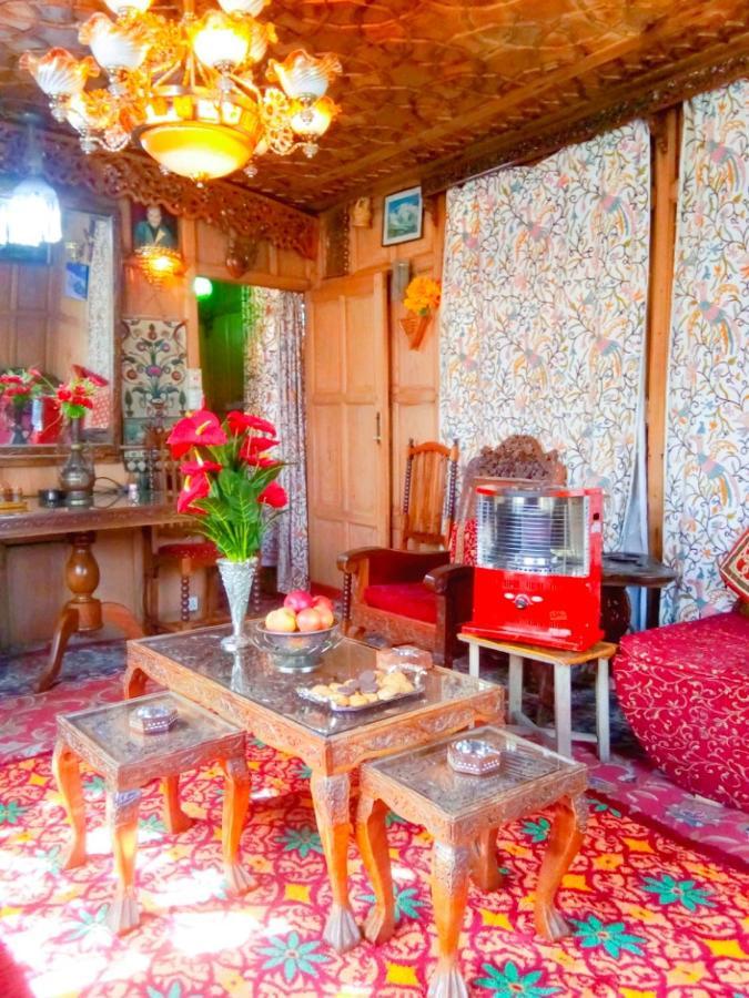 New Minar Group Of Houseboats Hotel Srinagar  Luaran gambar