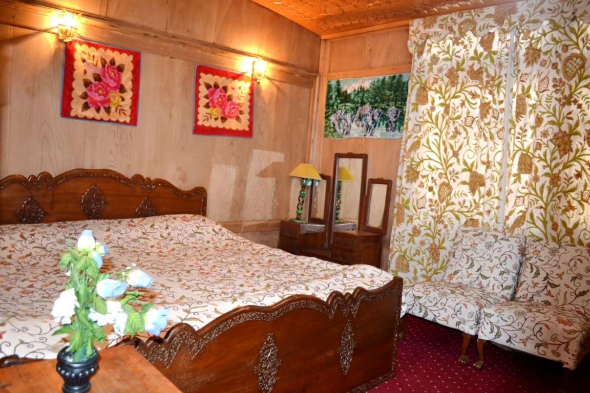 New Minar Group Of Houseboats Hotel Srinagar  Luaran gambar
