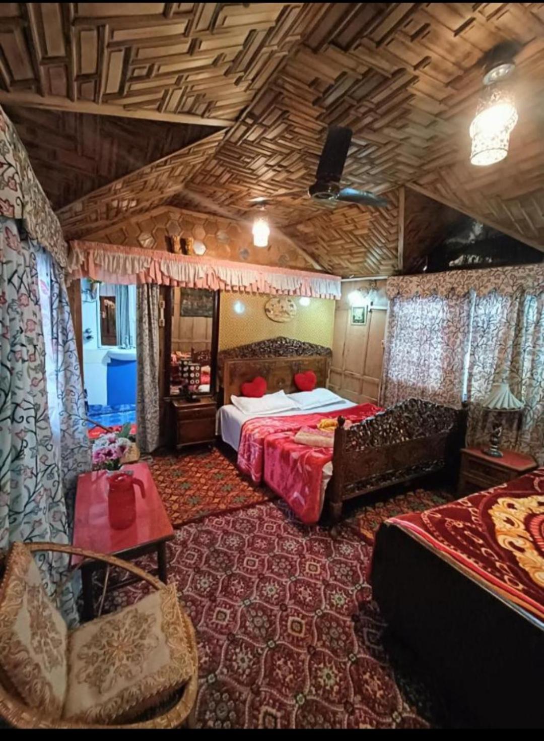 New Minar Group Of Houseboats Hotel Srinagar  Luaran gambar