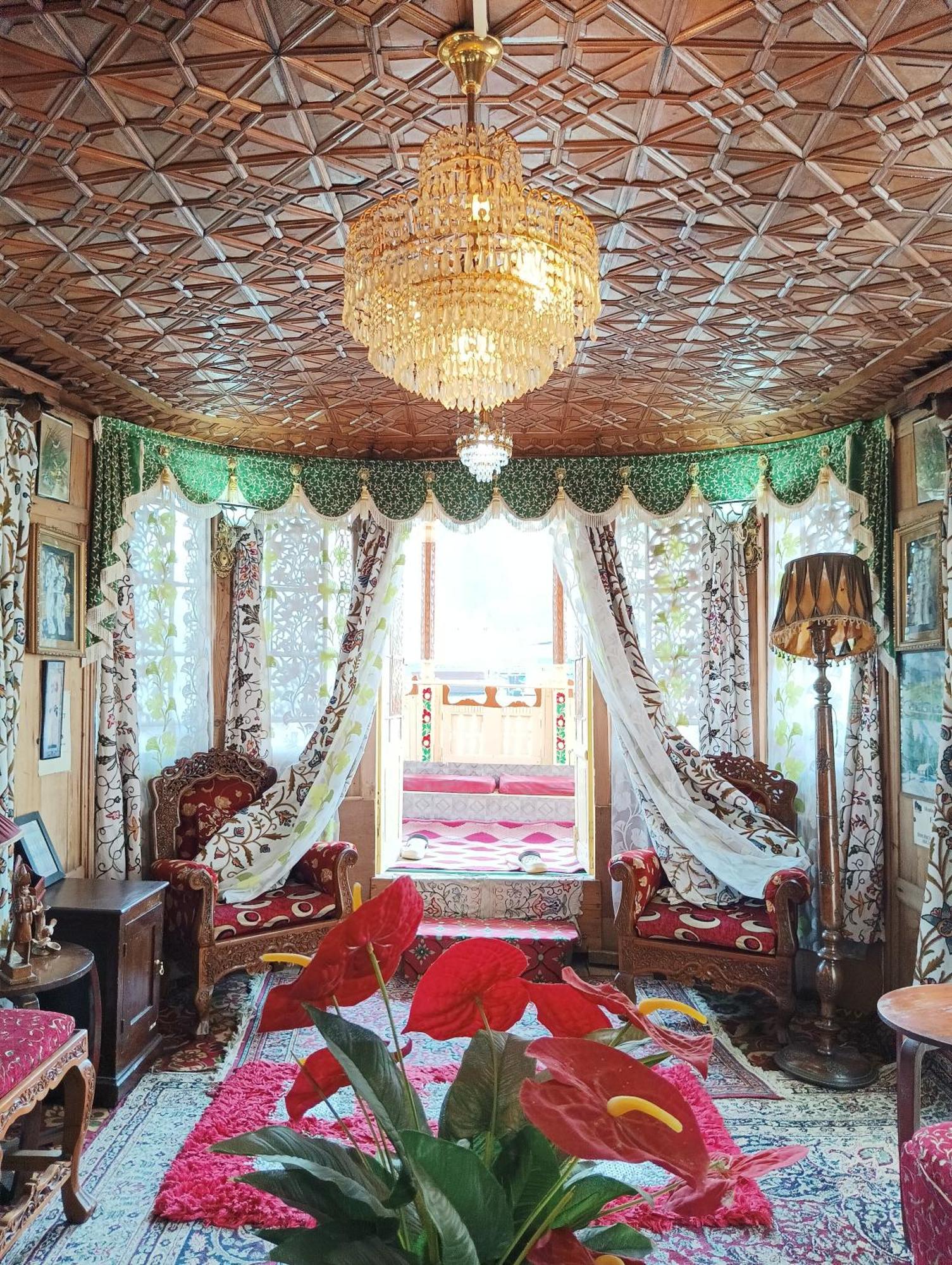 New Minar Group Of Houseboats Hotel Srinagar  Luaran gambar