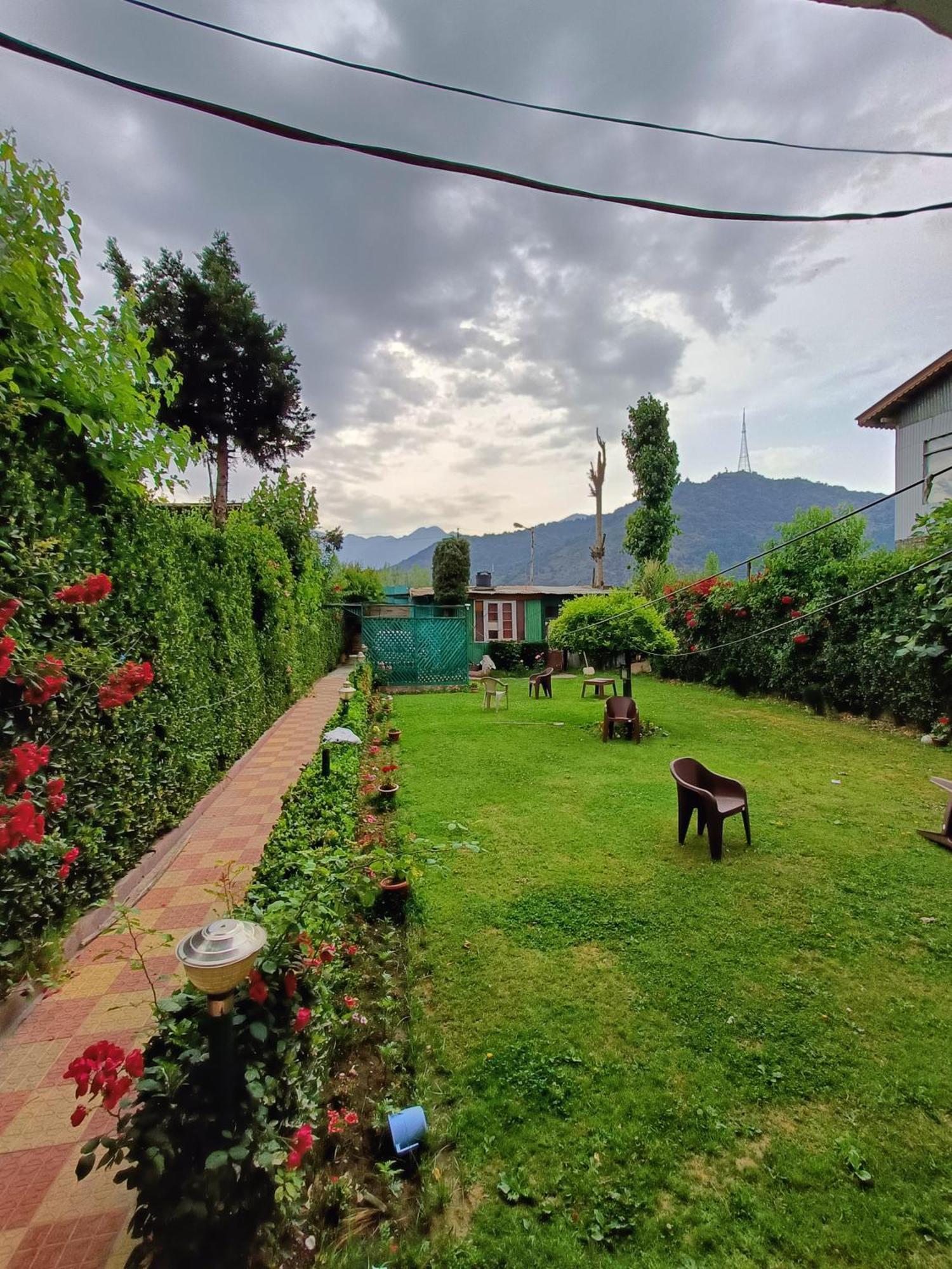 New Minar Group Of Houseboats Hotel Srinagar  Luaran gambar
